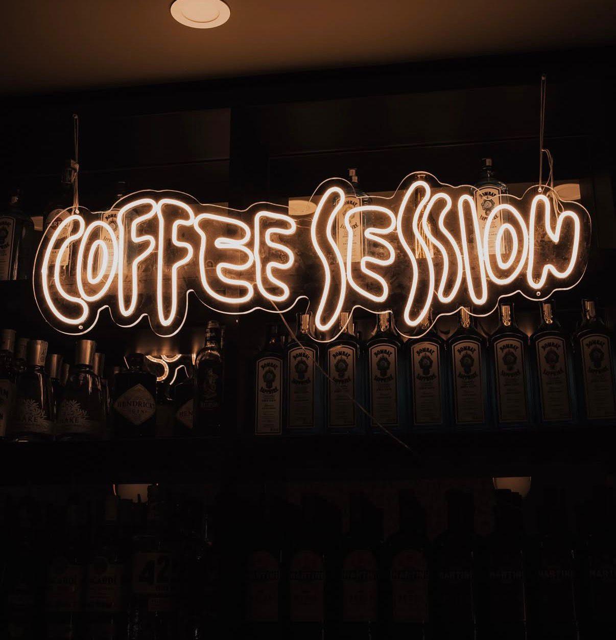 Letrero neón Coffee Session en DESCO